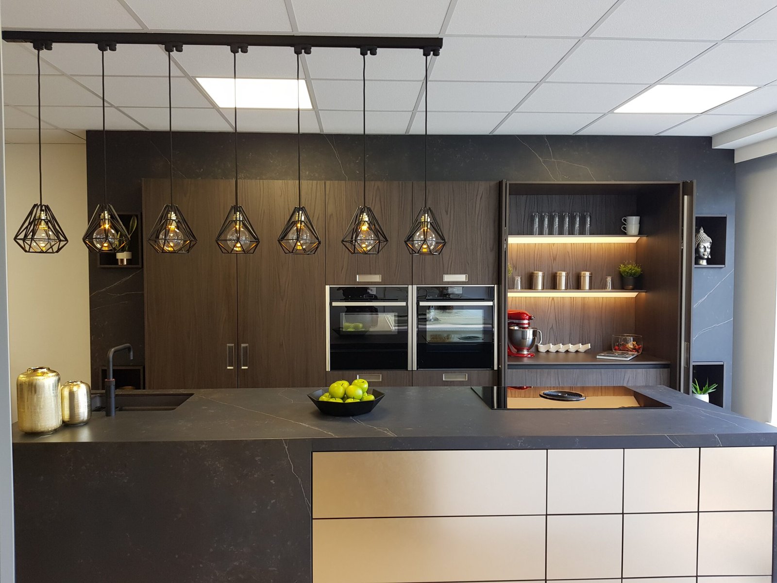 Guildford Quartz Kitchen Worktops